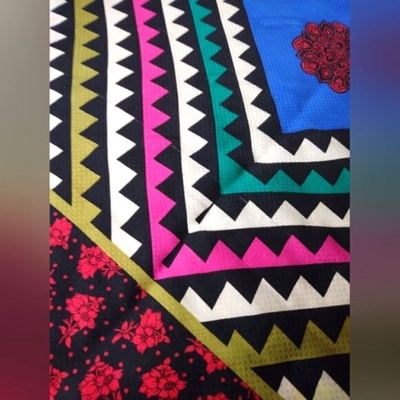 Simon Chang Large Vintage Silk Scarf Floral Geometric Rolled Hem 34" x 34" - Picture 13 of 16